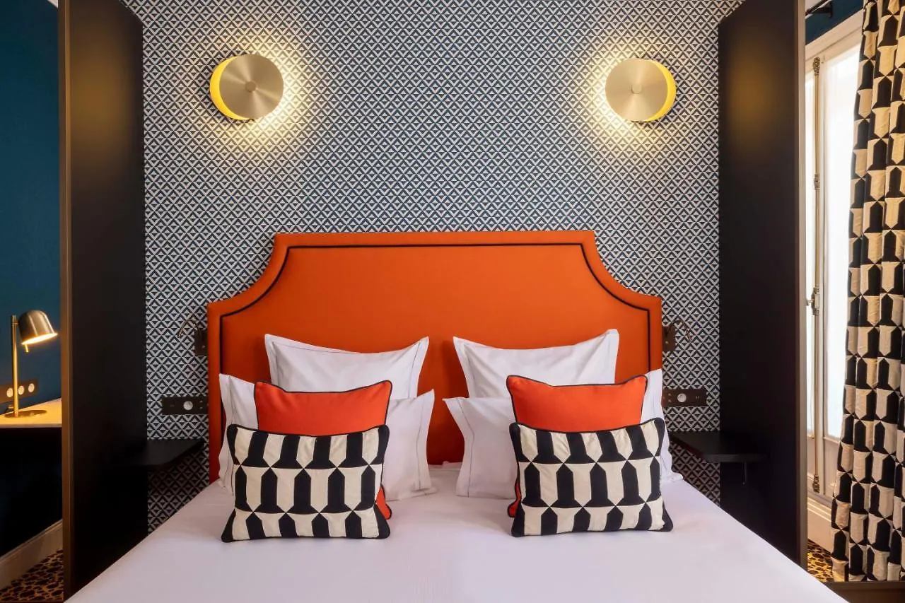 Hotel West-End Paris 4*,