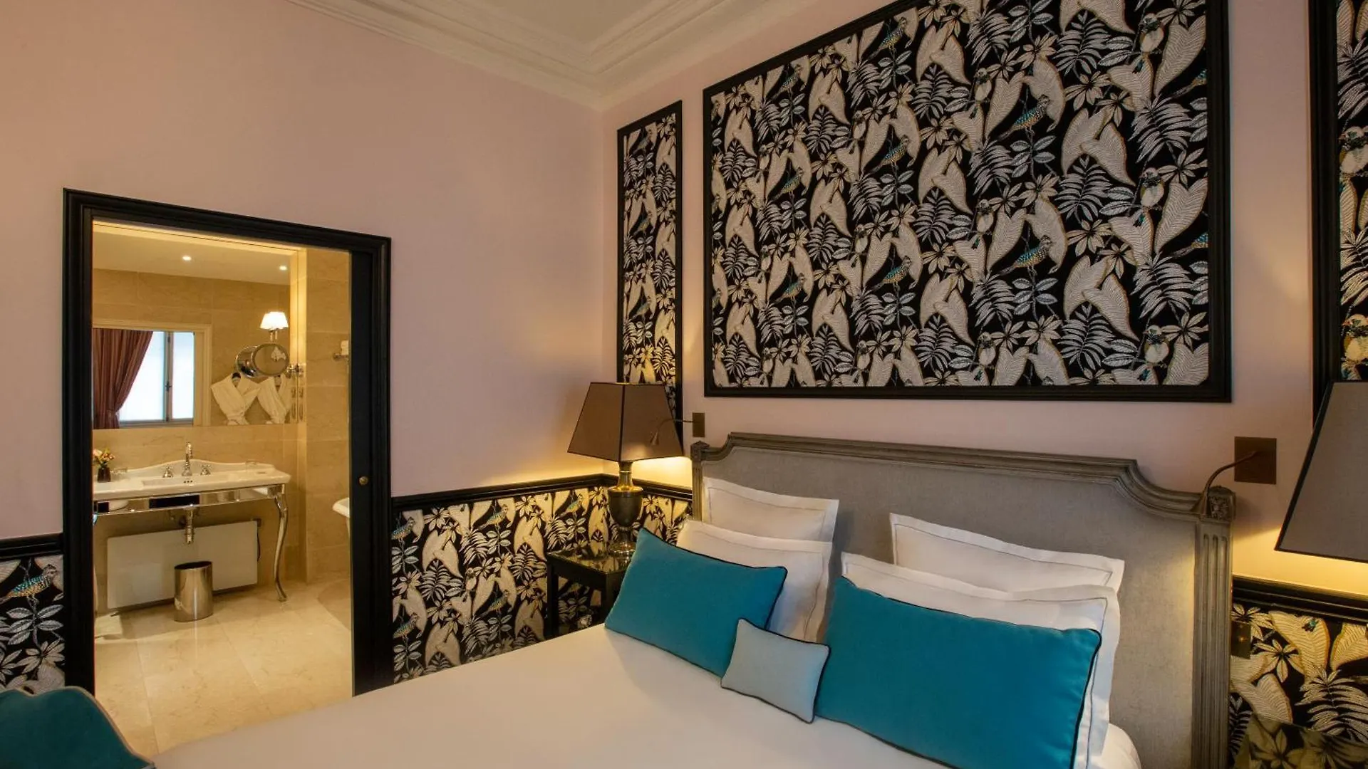 ****  Hotel West-End Paris France