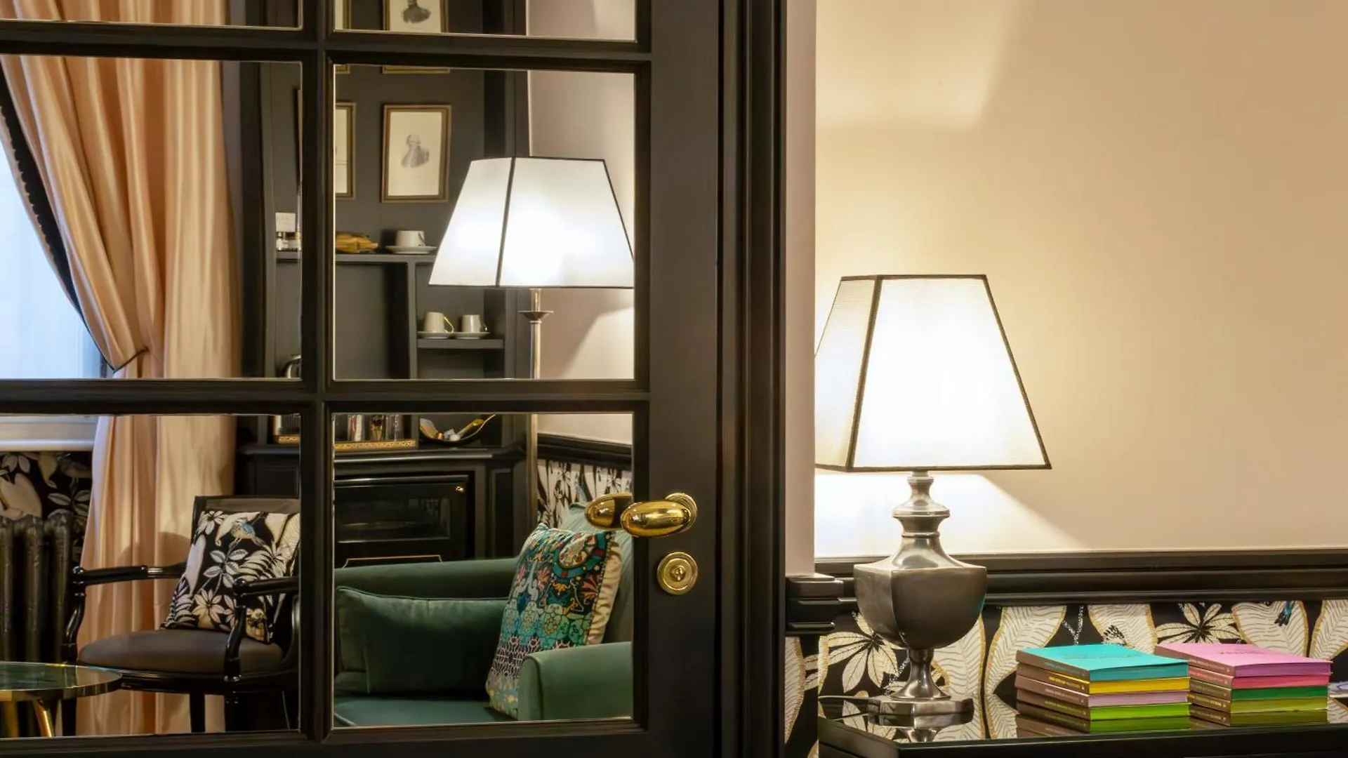 Hotel West-End Paris 4*,