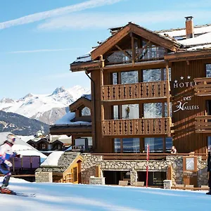 Отель Les Trois Vallees, A Beaumier ****